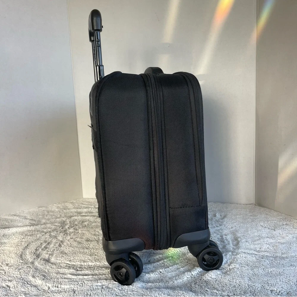 Samsonite used great
